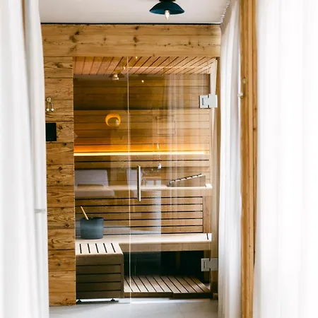 Face D'or Luxury Serviced 公寓式酒店 5*