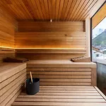 Apartahotel Face D'or Luxury Serviced 5*