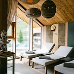 Face D'or Luxury Serviced